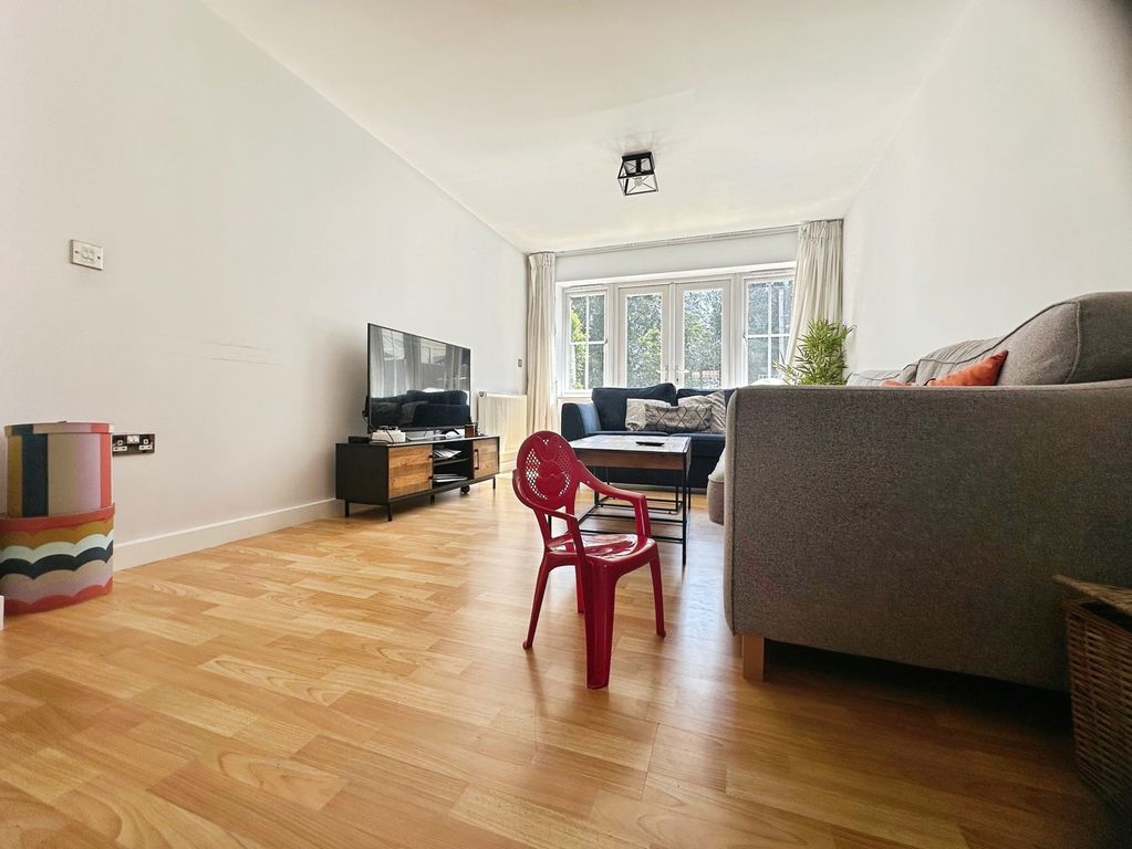 Property photo 3 of 16 Pbox-Img.Jpg