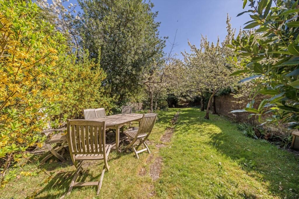 Property photo 2 of 6 Picture No. 06