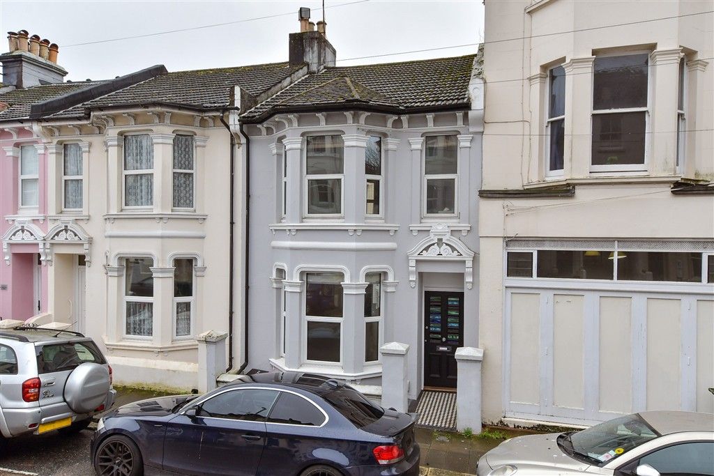 Property photo 1 of 18 External (Web)