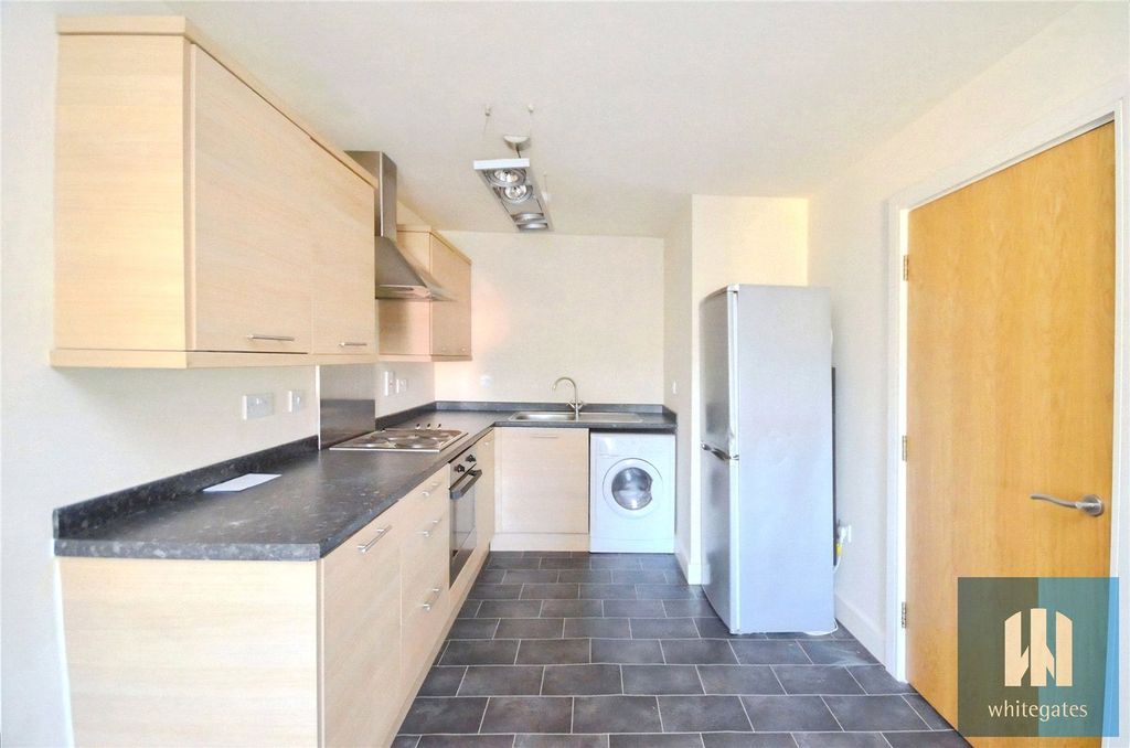Property photo 2 of 10 Picture No. 15
