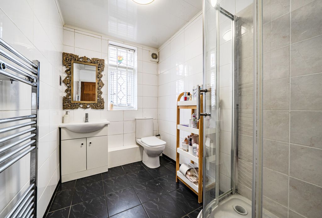 Property photo 3 of 16 1466283-17-6A22Ac...