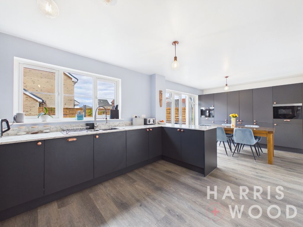 Property photo 2 of 31 5503522