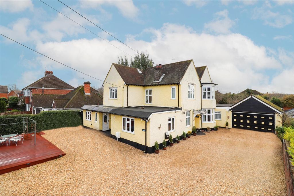 Property photo 1 of 27 Front