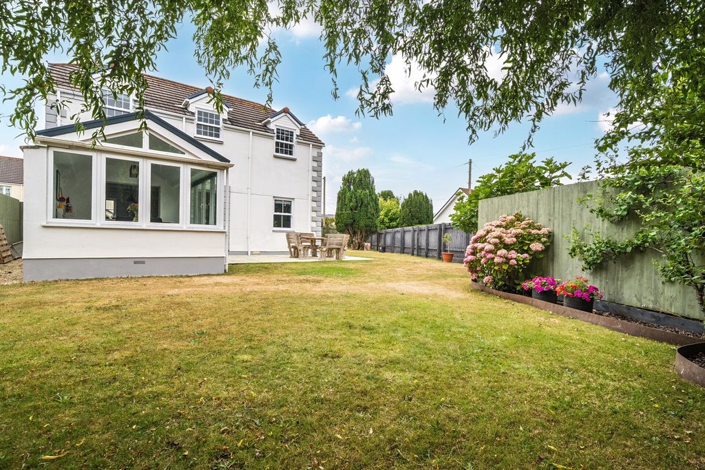 Property photo 2 of 24 2 - 1495762-25-6A6244...