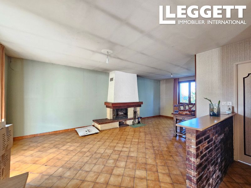 Property photo 2 of 10