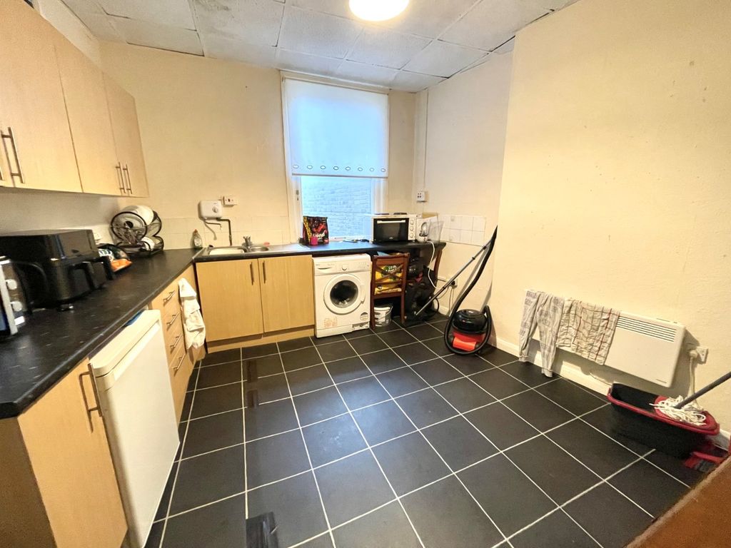 Property photo 3 of 5 Picture 3