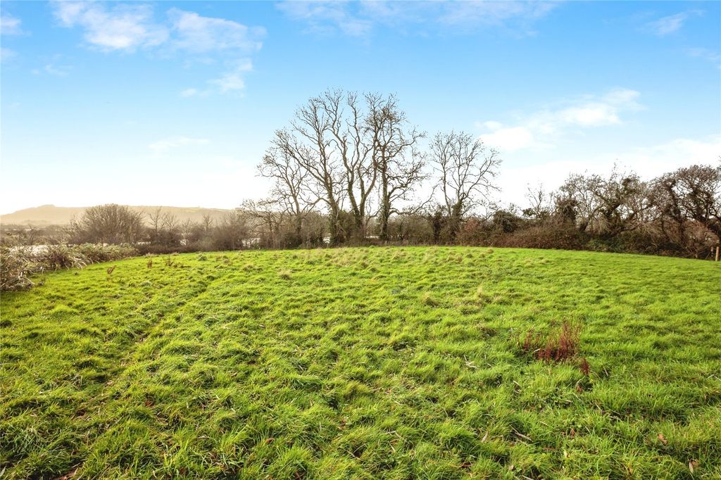 Property photo 3 of 31 Picture No. 02