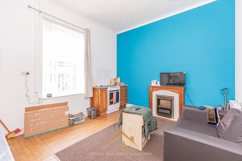 Property photo 3 of 13