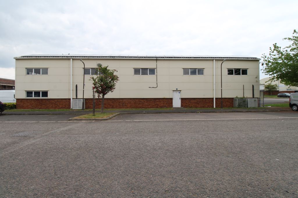 Property photo 3 of 4
