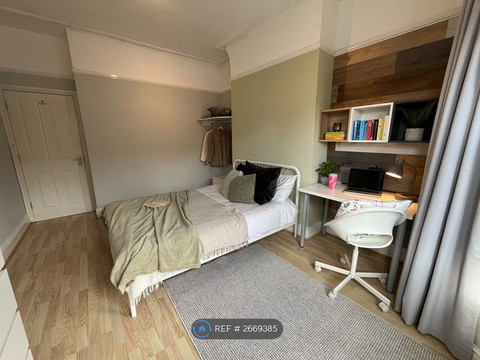 Property photo 3 of 13