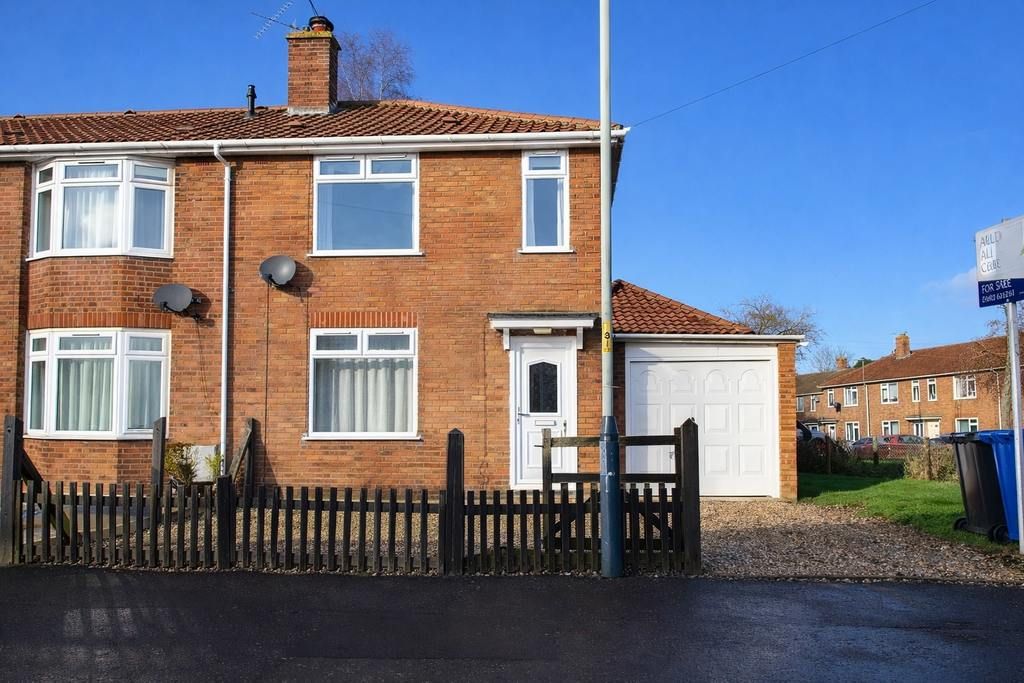 Property photo 1 of 11