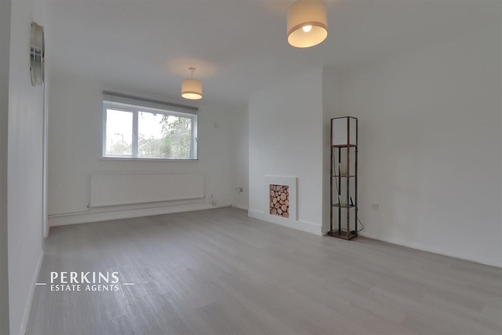 Property photo 2 of 5 Rec.Jpg