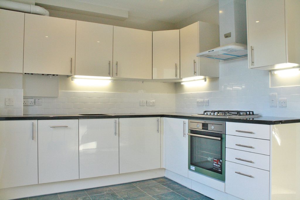 Property photo 2 of 4 Photo 02