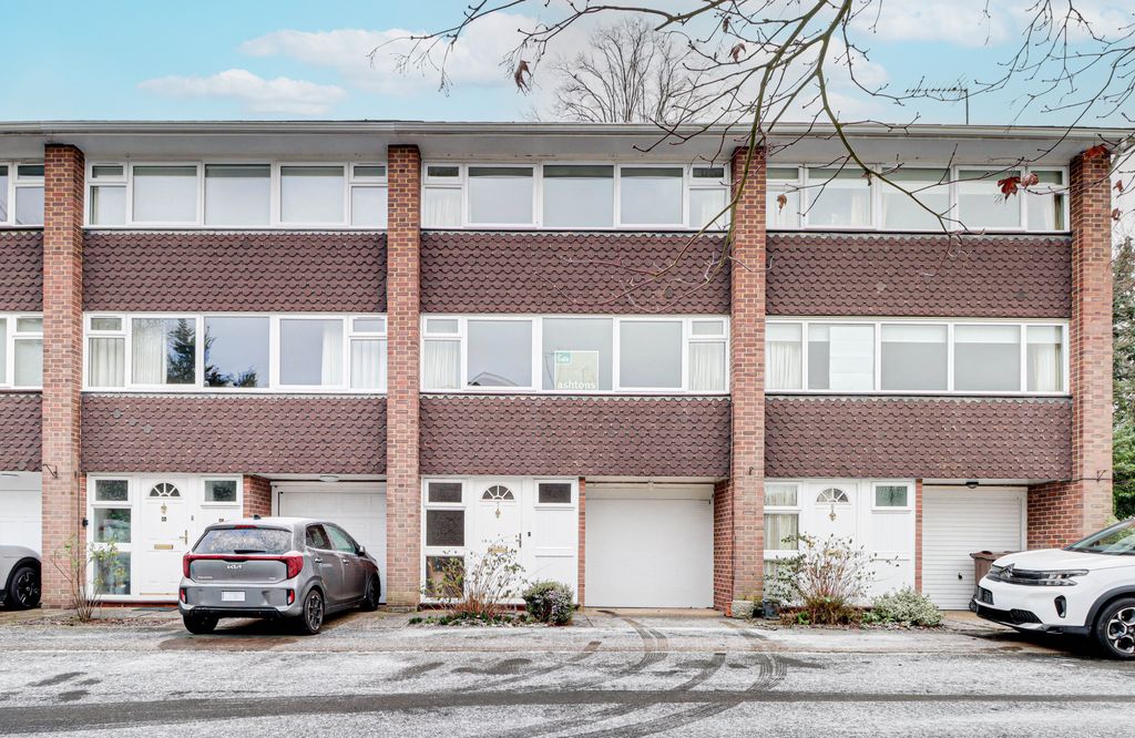 Property photo 1 of 12 Front