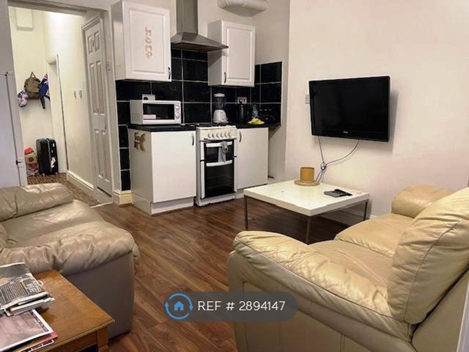 Property photo 1 of 5