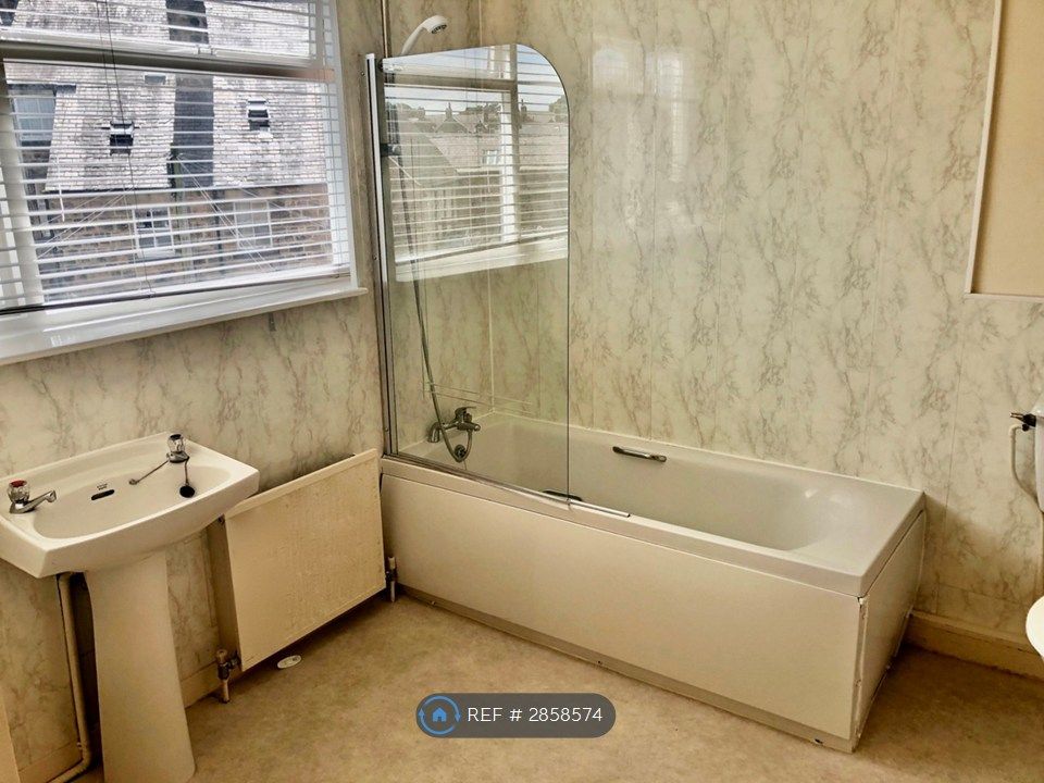 Property photo 3 of 4