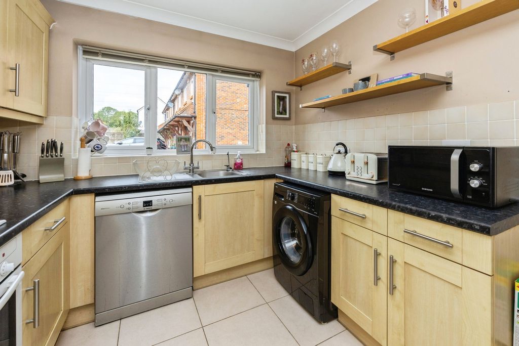 Property photo 3 of 23