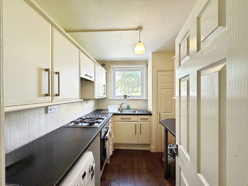 Property photo 3 of 12 Photo 10