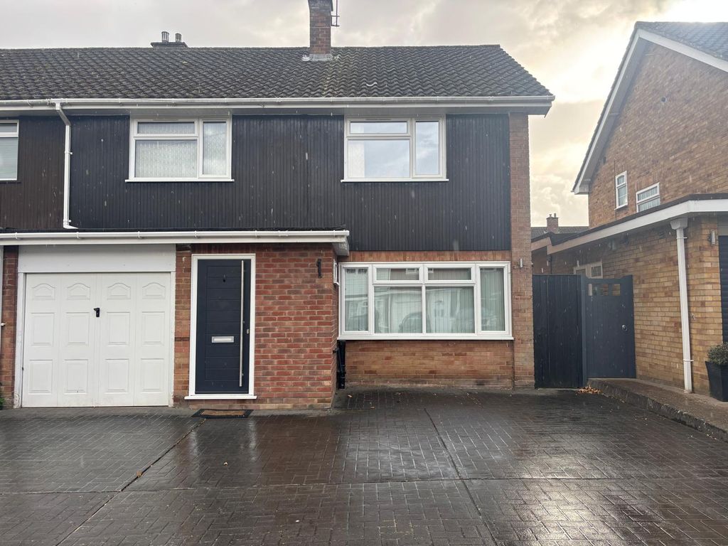 Property photo 1 of 31 House