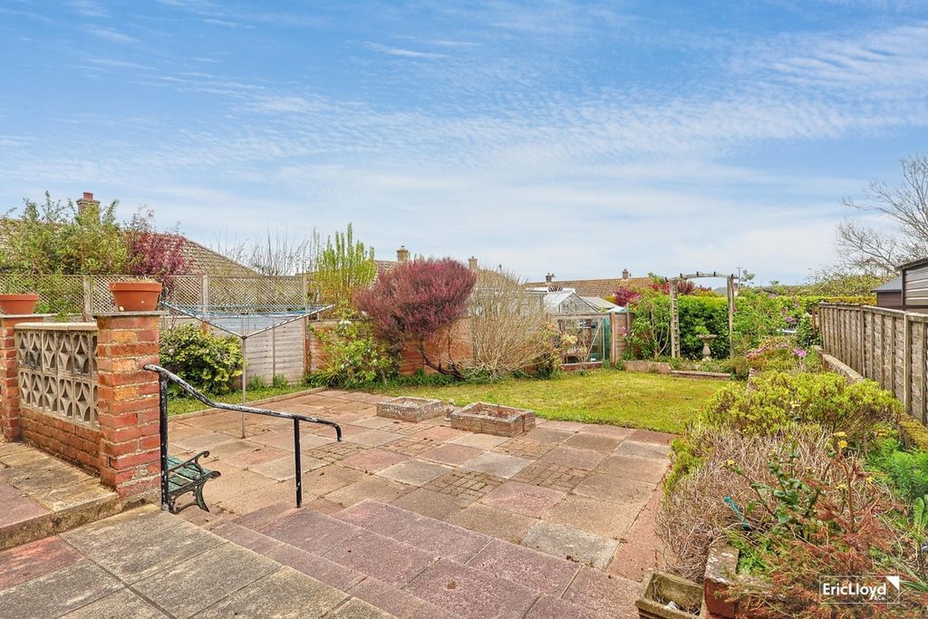 Property photo 2 of 11 Photo 9