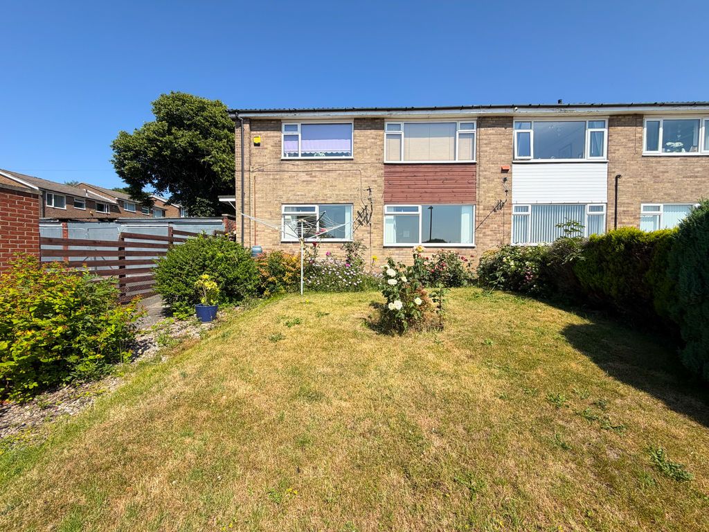 Property photo 1 of 11 External