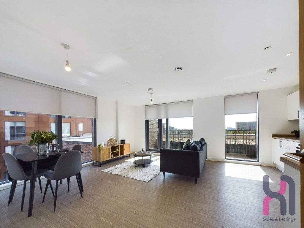 Property photo 1 of 10 Picture No. 02