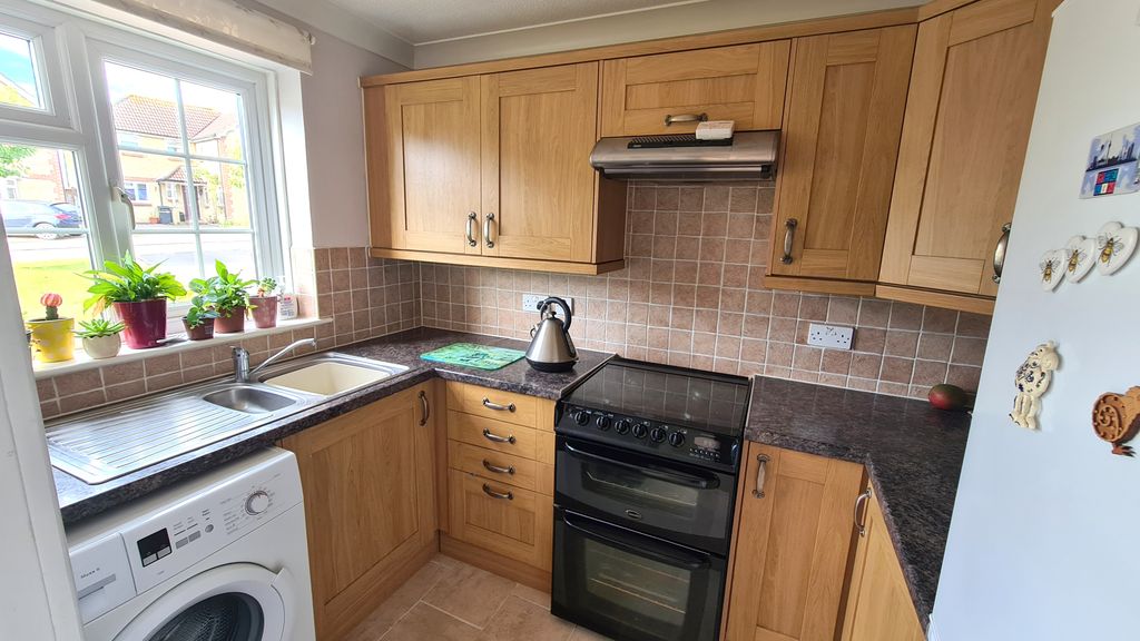 Property photo 2 of 10