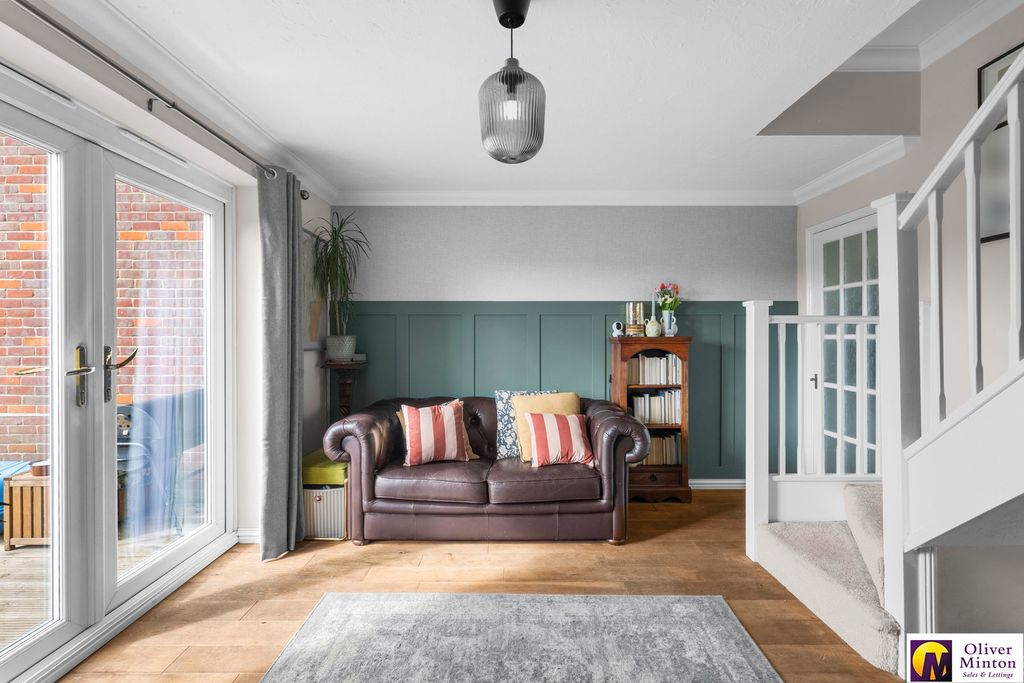 Property photo 2 of 19