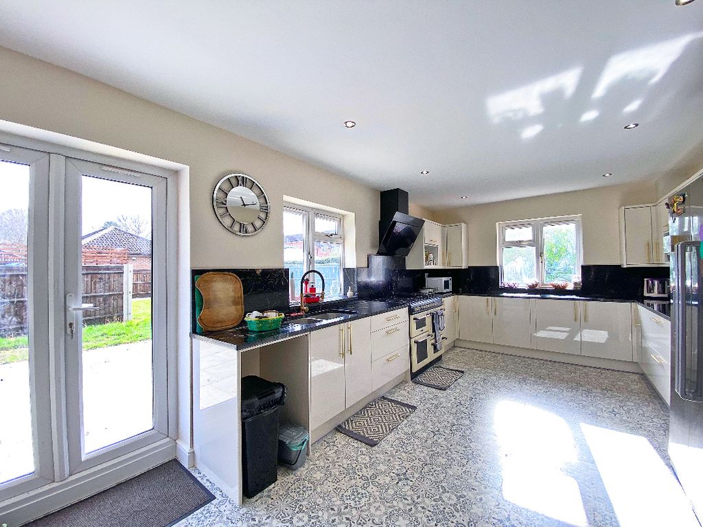 Property photo 3 of 15 3