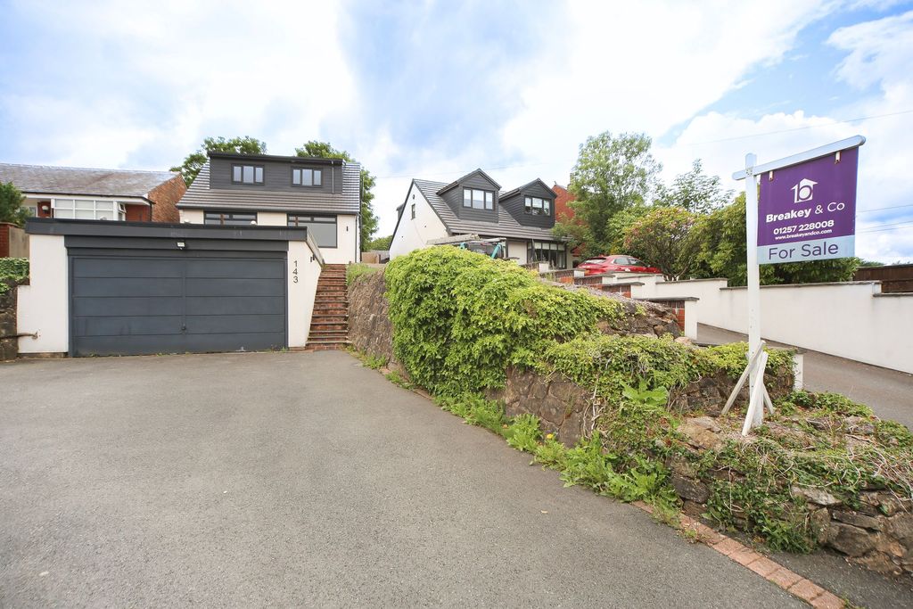 Property photo 1 of 31
