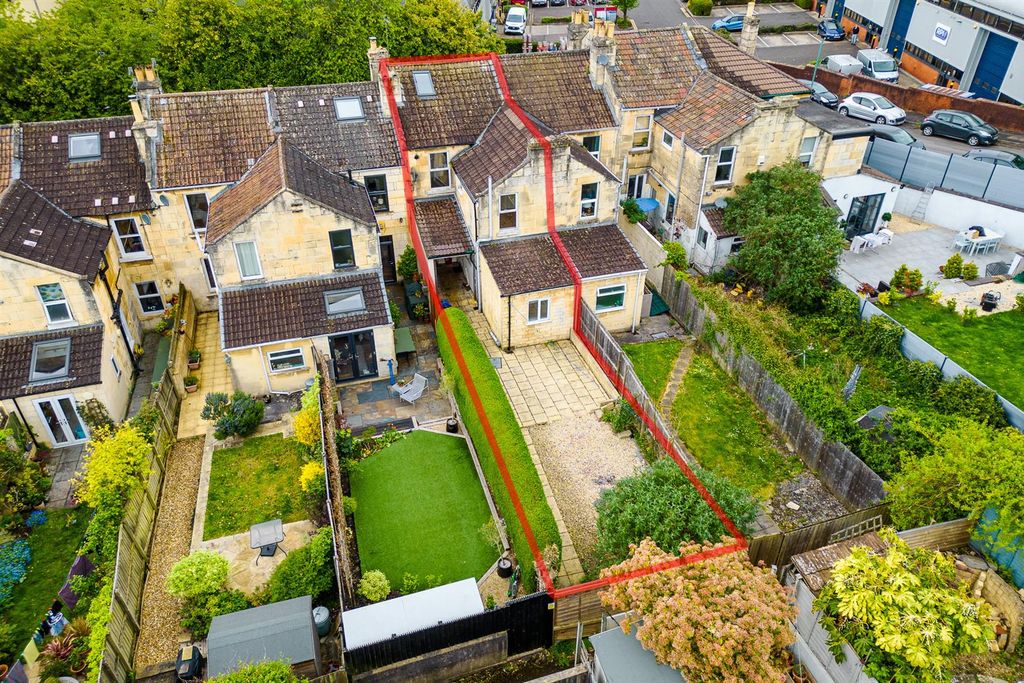 Property photo 2 of 34 4 Osborne Road, Locksbrook, Bath BA1 3Jr | Period
