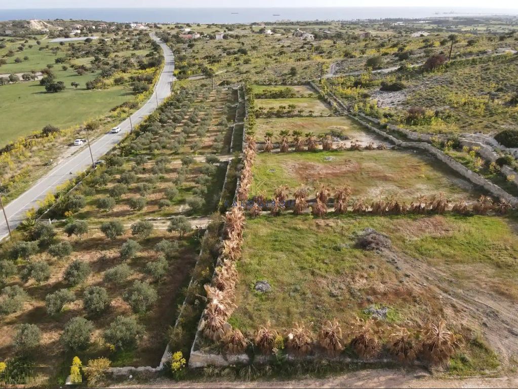 Property photo 1 of 4