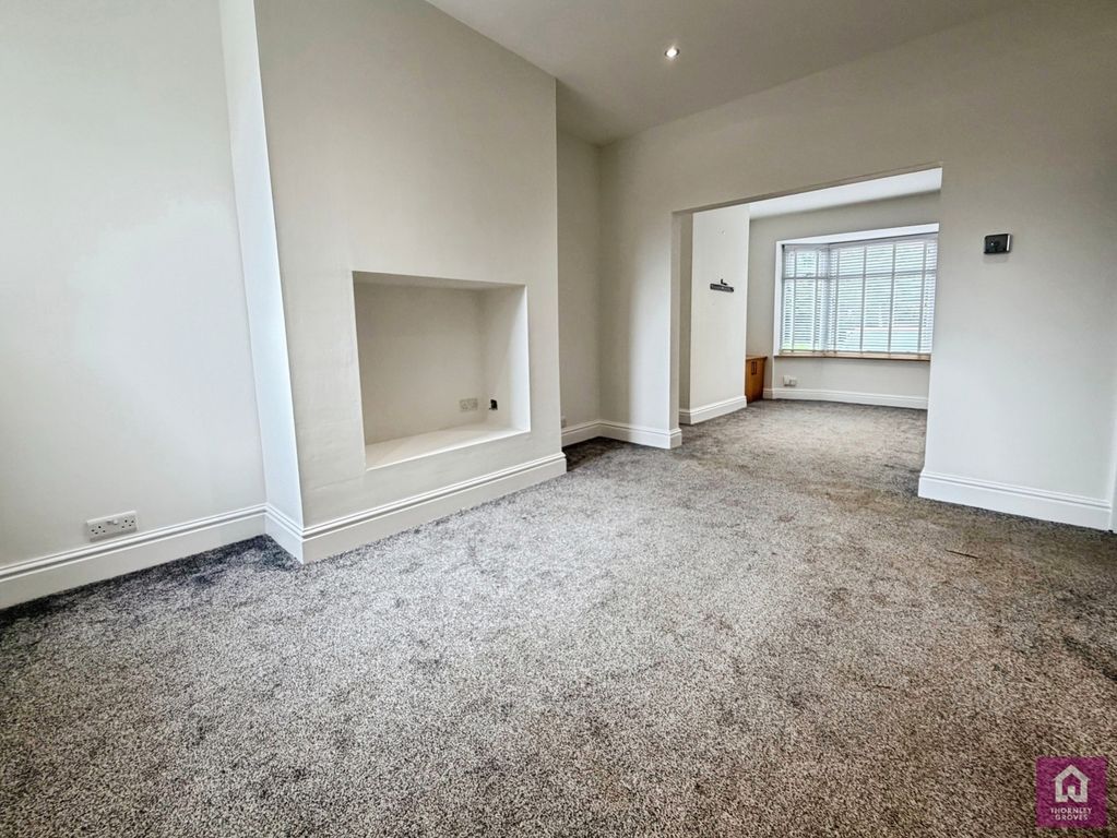 Property photo 2 of 17 Dining Room