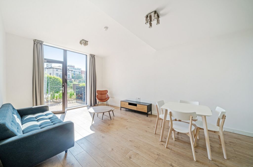 Property photo 1 of 26 1290643-17-6824A7...