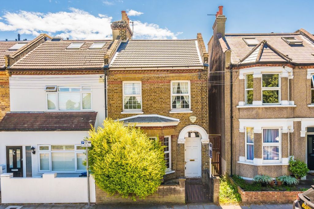 Property photo 1 of 7