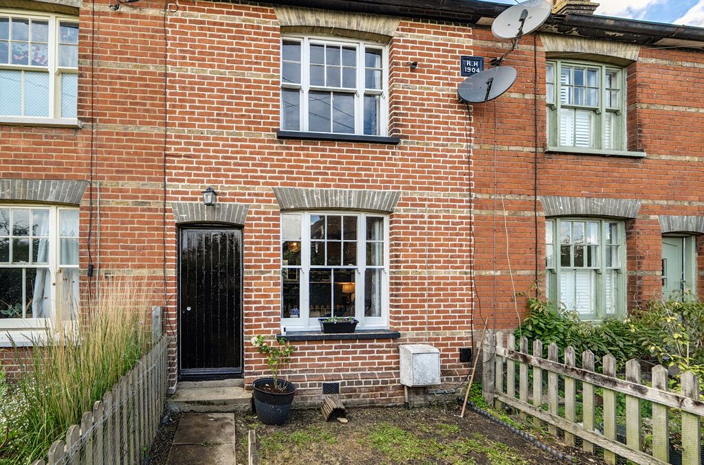 Property photo 1 of 19 Front