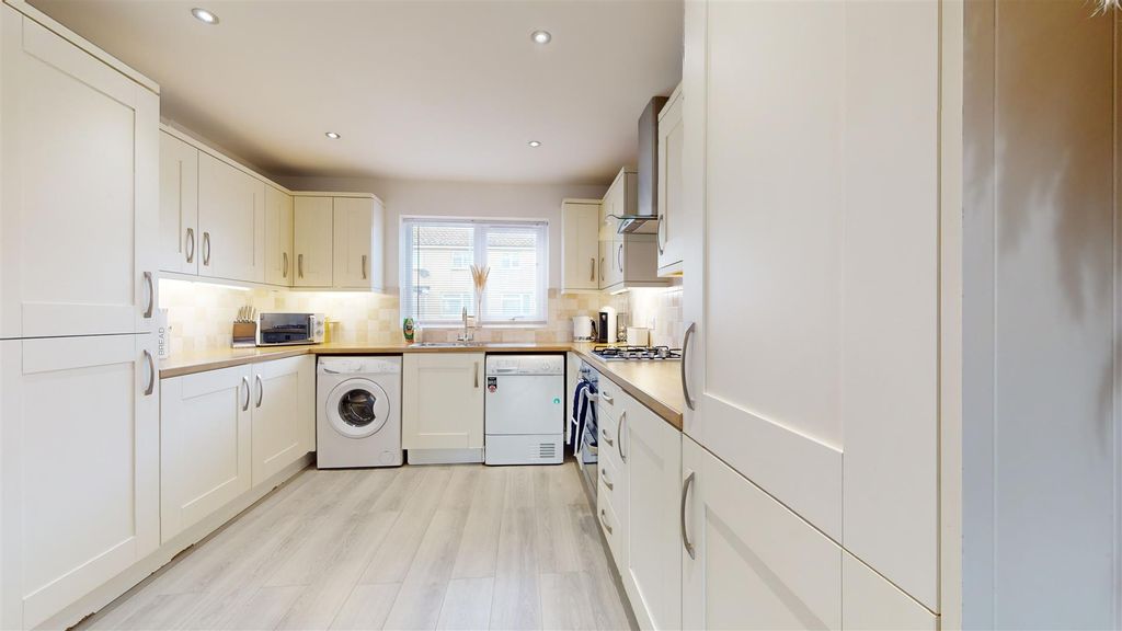 Property photo 3 of 9 73A-Woolcombe-11102023_145527.Jpg