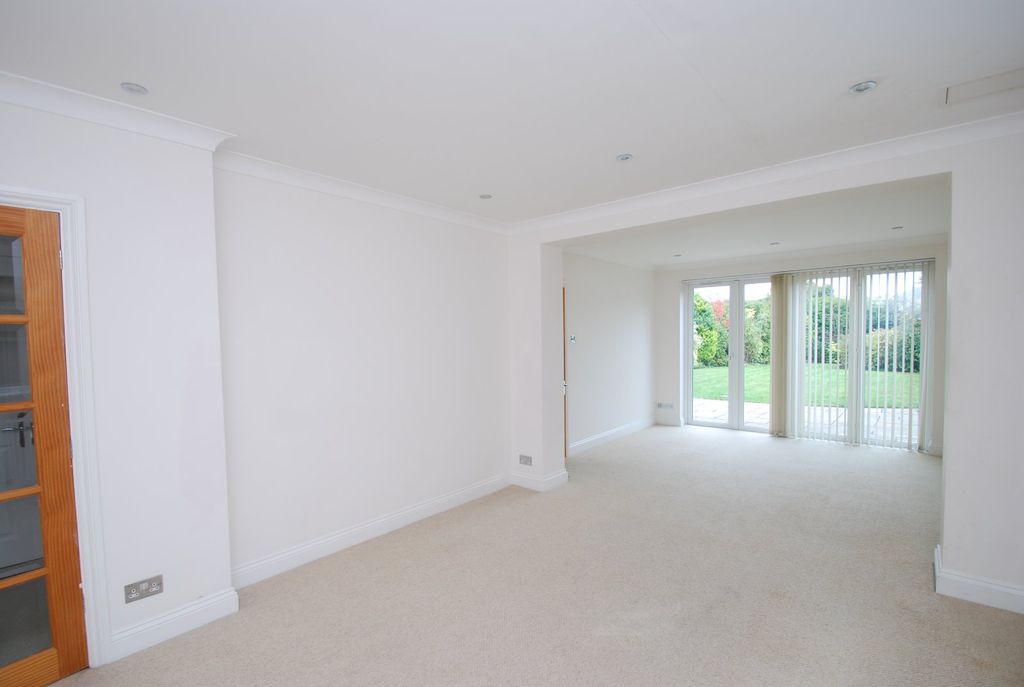 Property photo 3 of 18 Picture No. 25