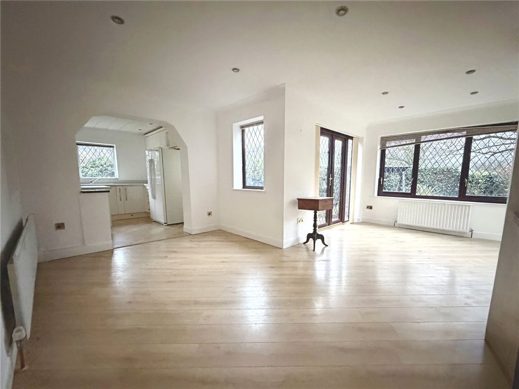 Property photo 3 of 24 Picture No. 38