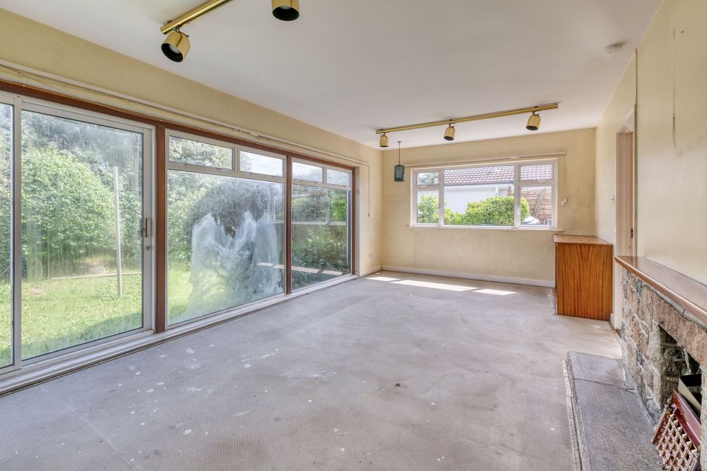 Property photo 3 of 22