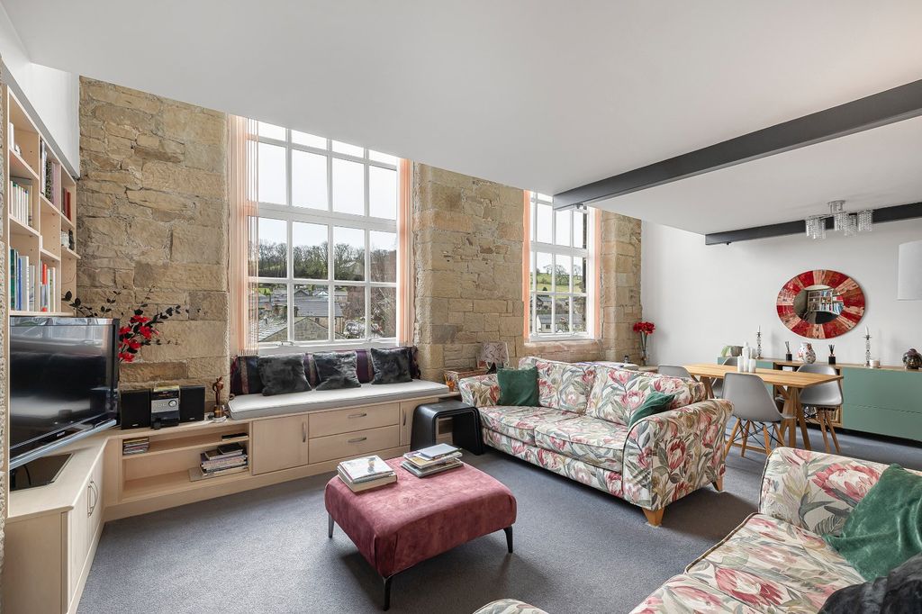 Property photo 2 of 29 Picture 2