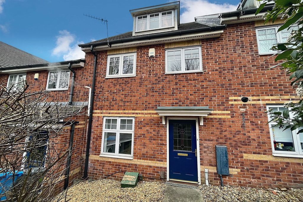 Property photo 1 of 18 (Main)