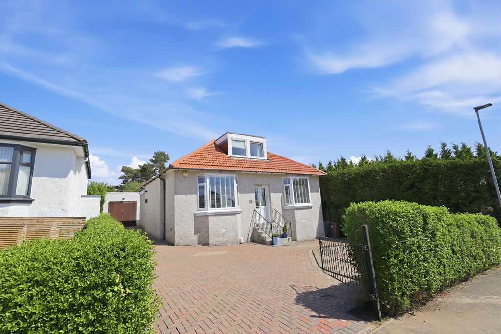 Property photo 1 of 31