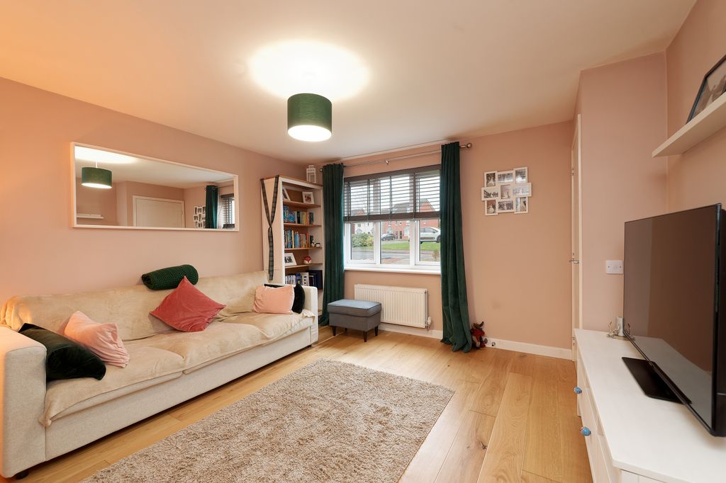 Property photo 2 of 16 Property Image 2