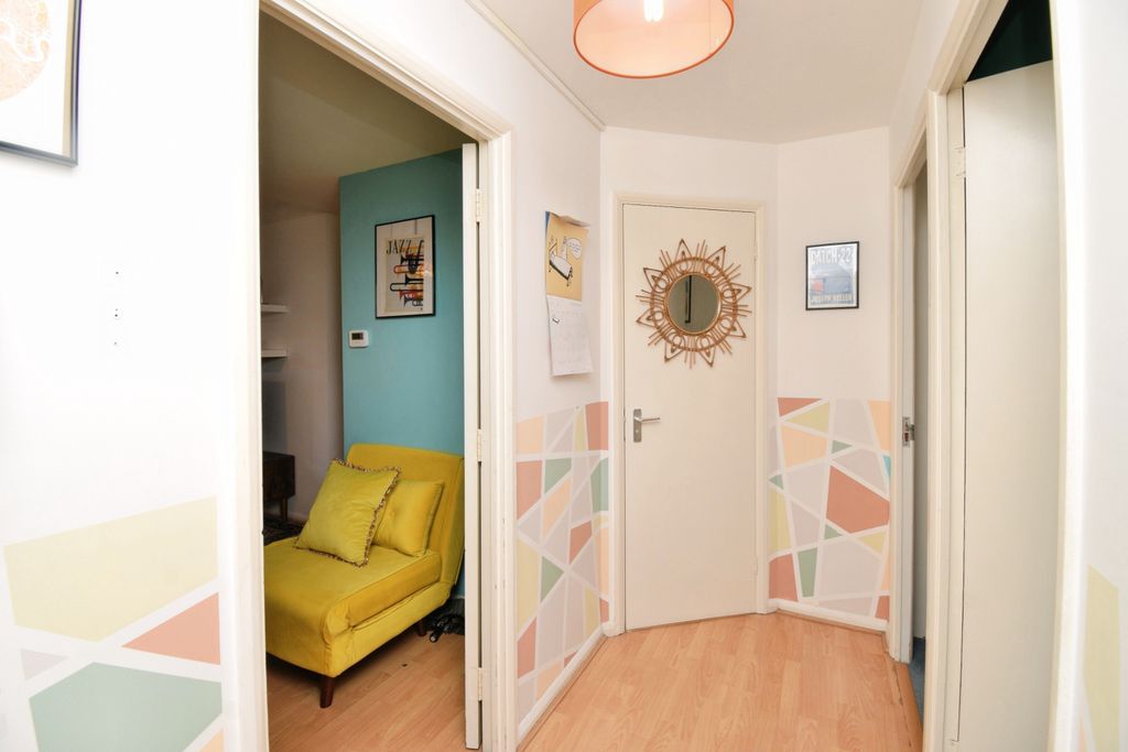 Property photo 3 of 16 Hallway