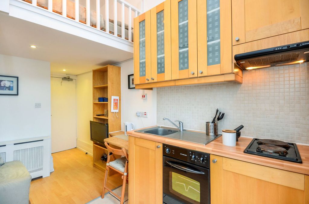 Property photo 1 of 5