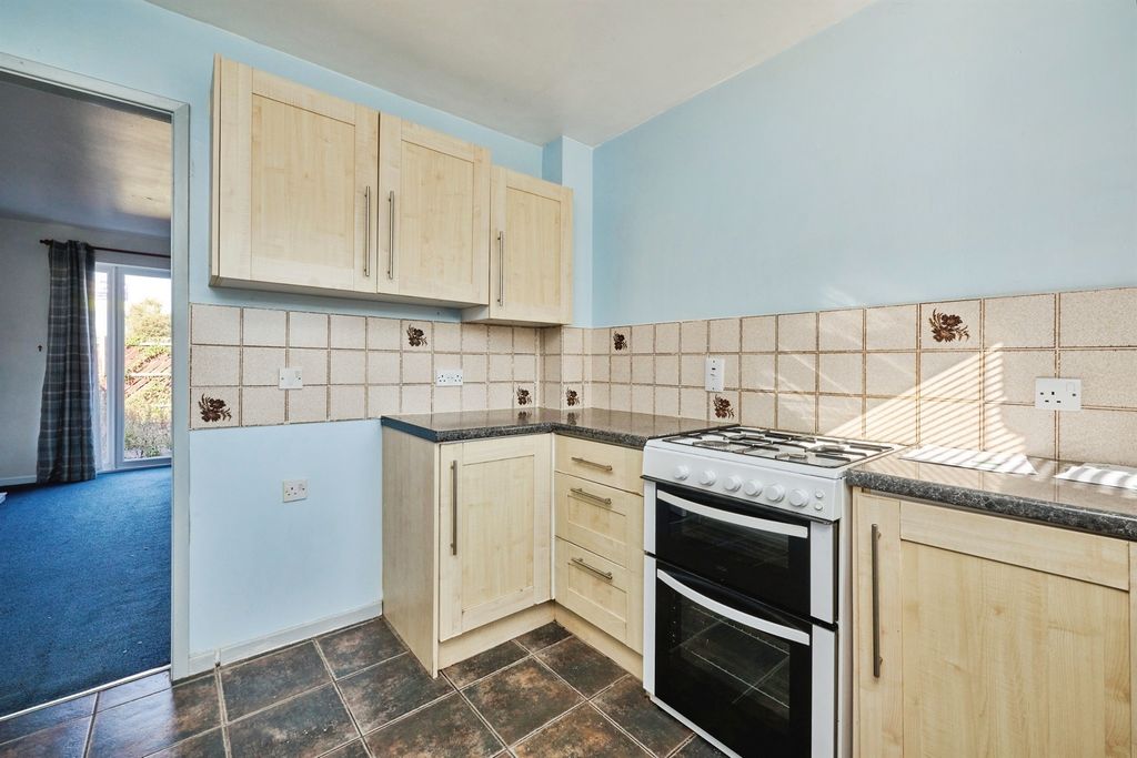 Property photo 3 of 11