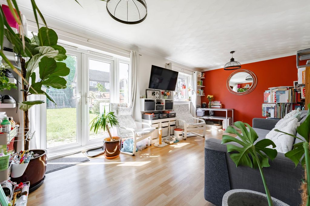 Property photo 2 of 15