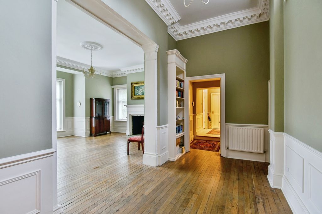 Property photo 2 of 20 Pbox-Img.Jpg