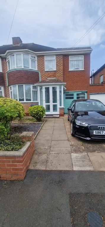 House in Birmingham, Lyndon Green - View 3